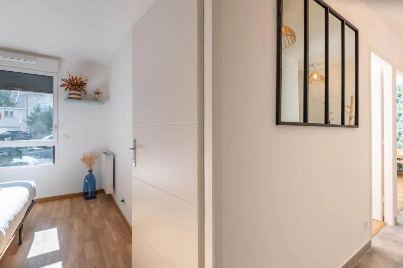 Vire Moulin Furnished Flat Apartment Annecy
